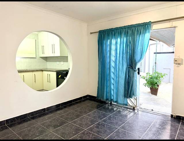 1 BEDROOM PROPERTY TO RENT IN RESERVOIR HILLS